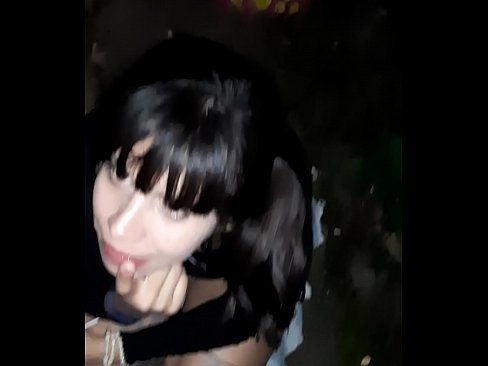 ❤️ Pe stradă penisul umflat în schimbul unor bomboane ❤️❌ at us ro.pornokey.ru ☑