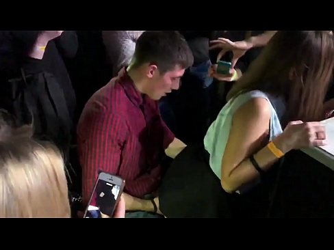 ❤️ Sex real într-un club de noapte rusesc. O rusoaică de 18 ani în anus și vagin futută într-un club de noapte ❤️❌ at us ro.pornokey.ru ☑